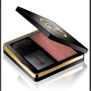 Gucci Face Sheer Blushing Powder Nude Freesia 040